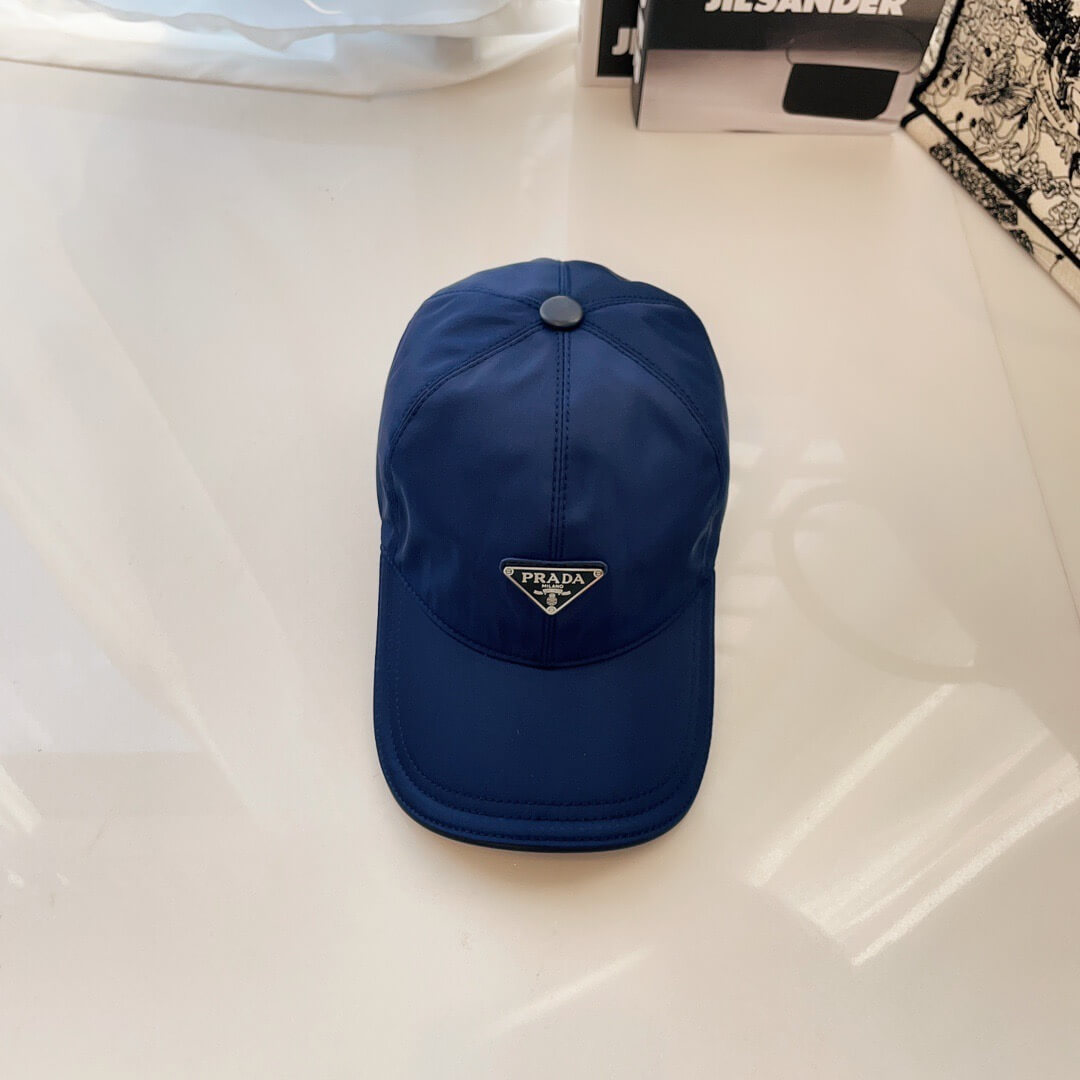 Caps