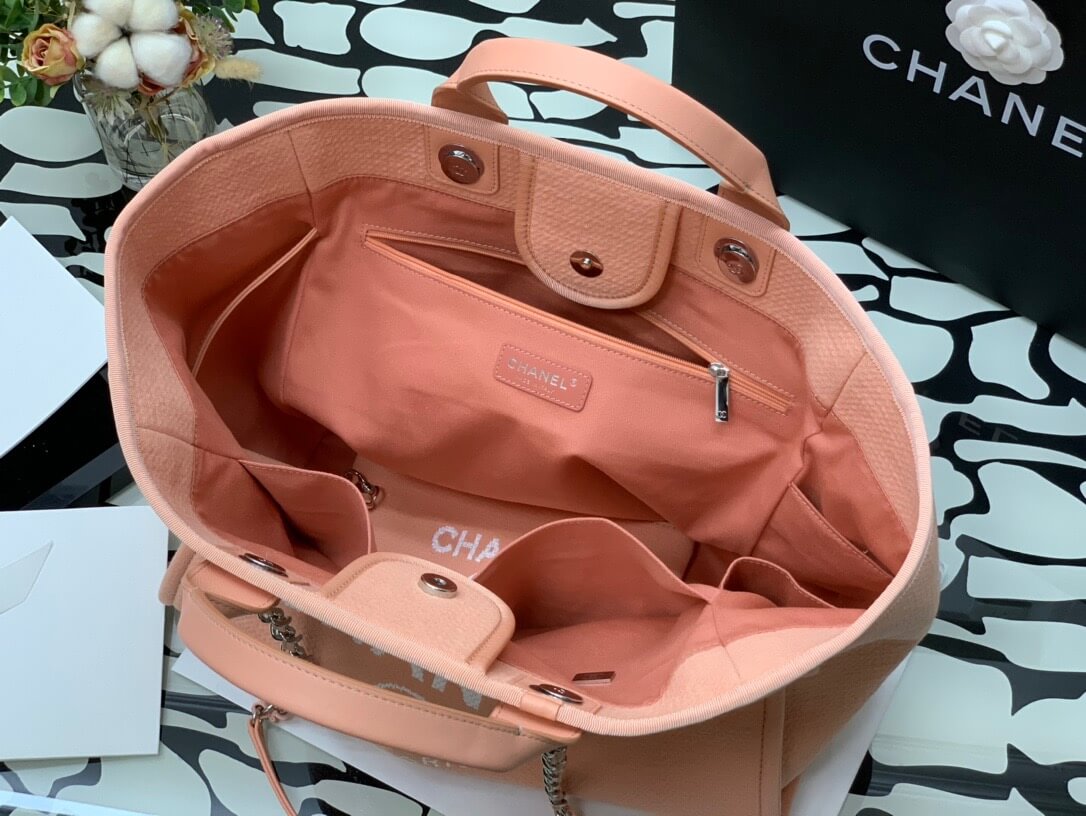 CC Medium Tote