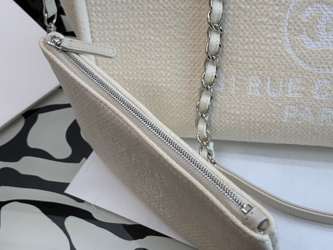 CC Medium Tote