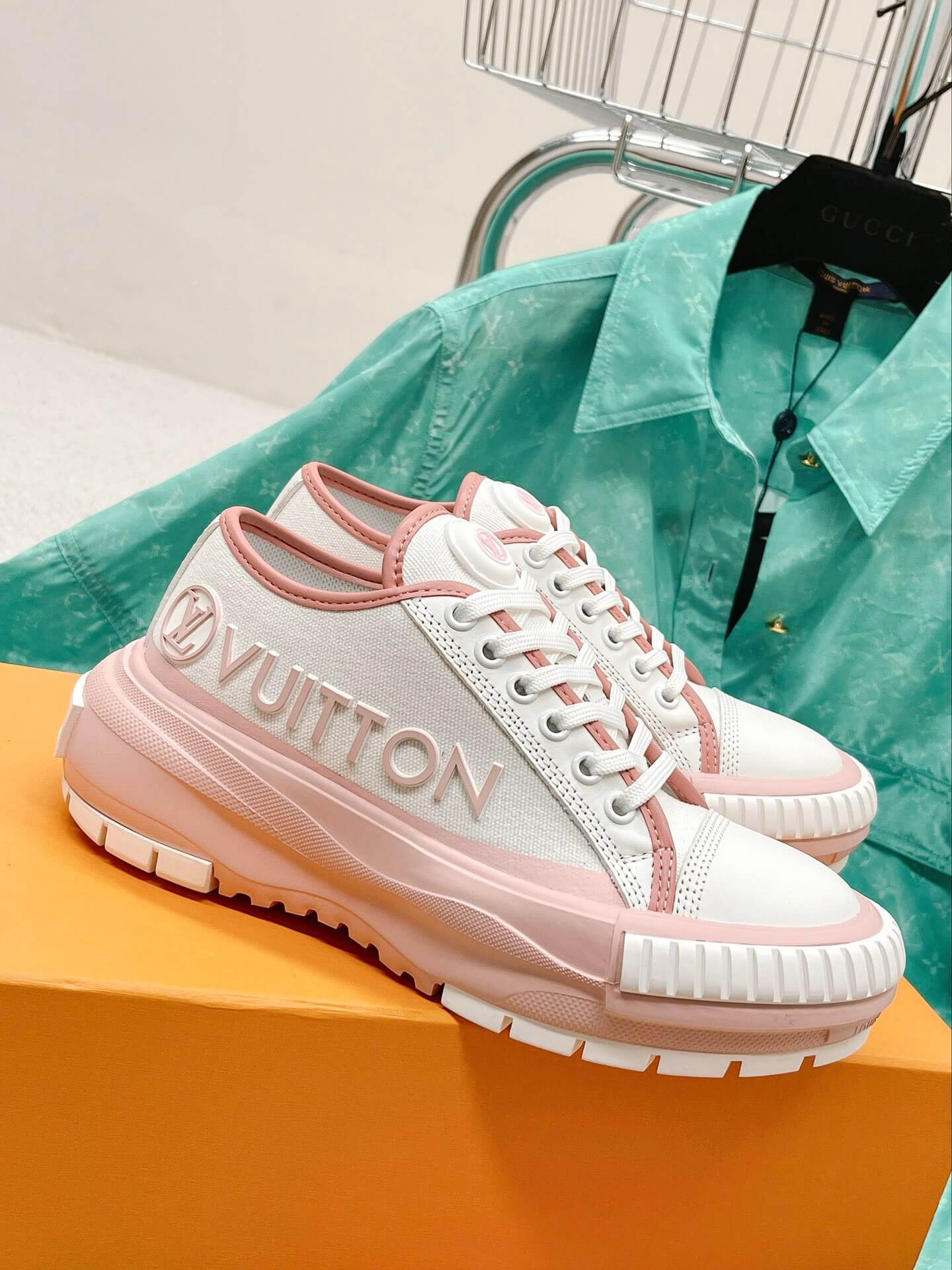 LOUIV Sneakers