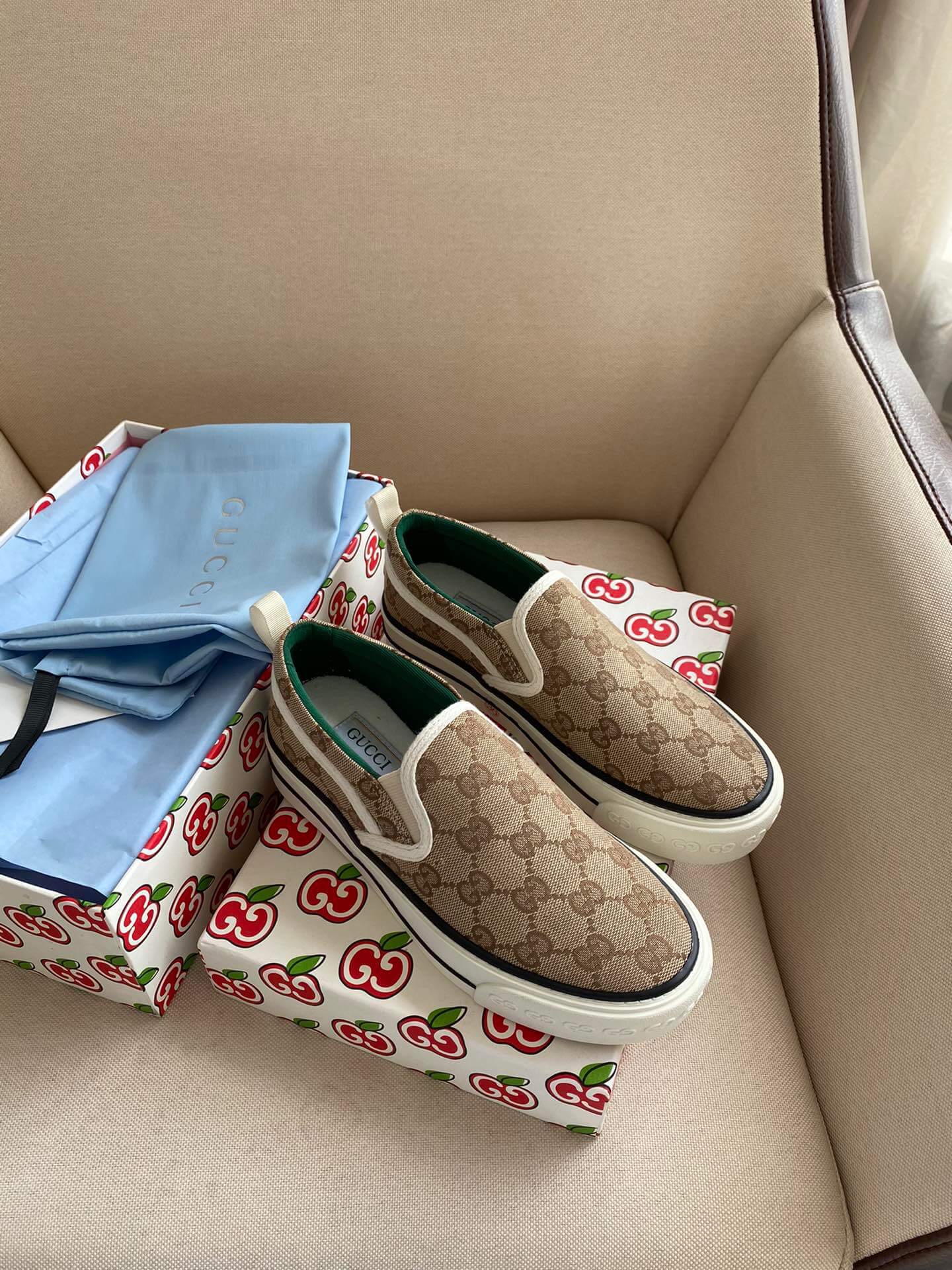 GG Slippers
