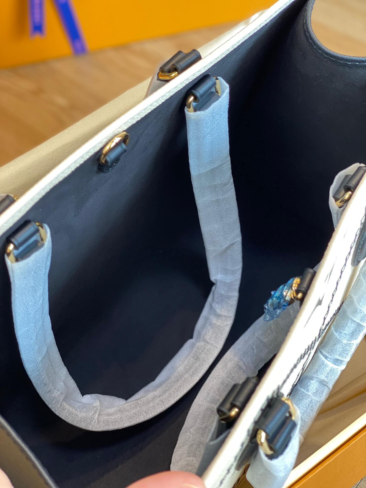 LOUIV Onthego 36