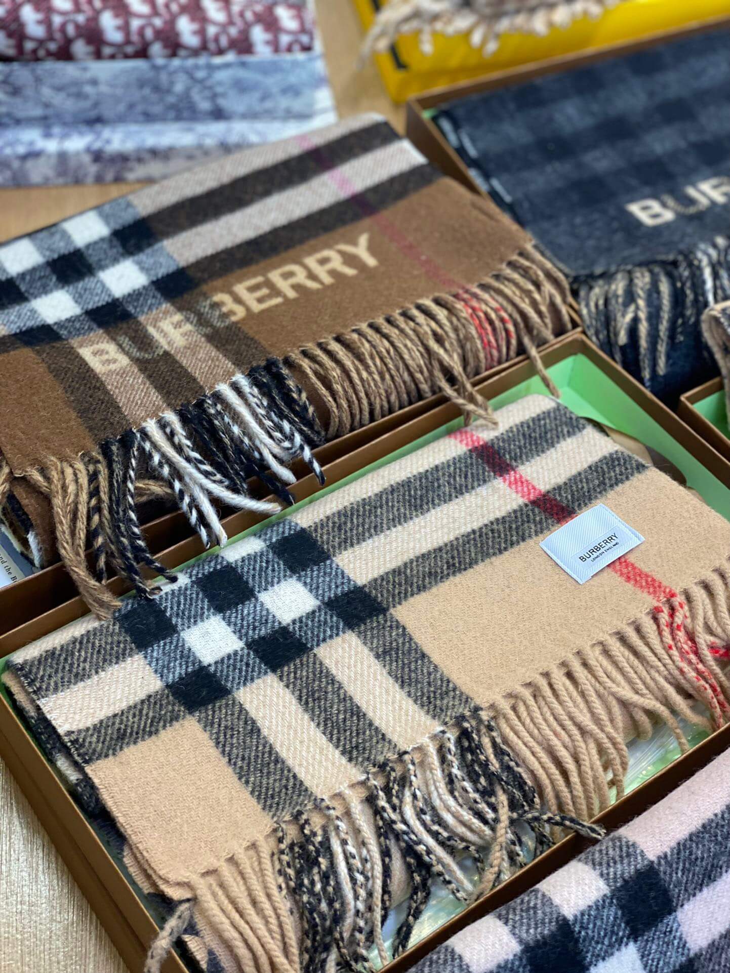 BBR Scarfs