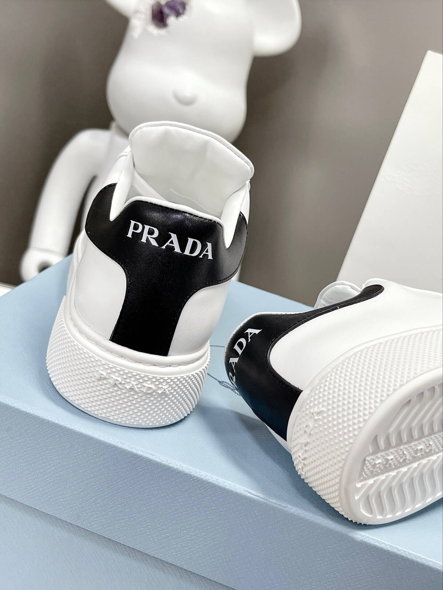 PR Sneakers