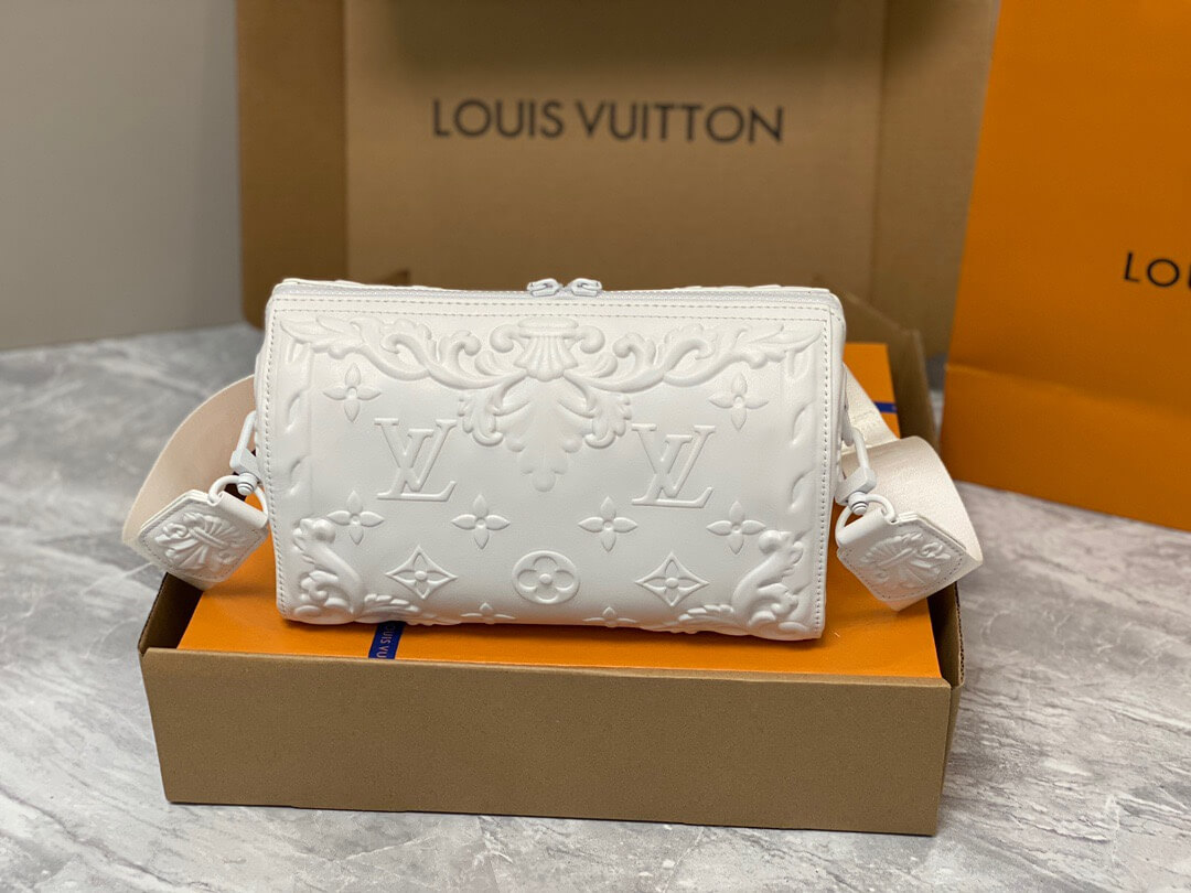 LOUIV City Keepall