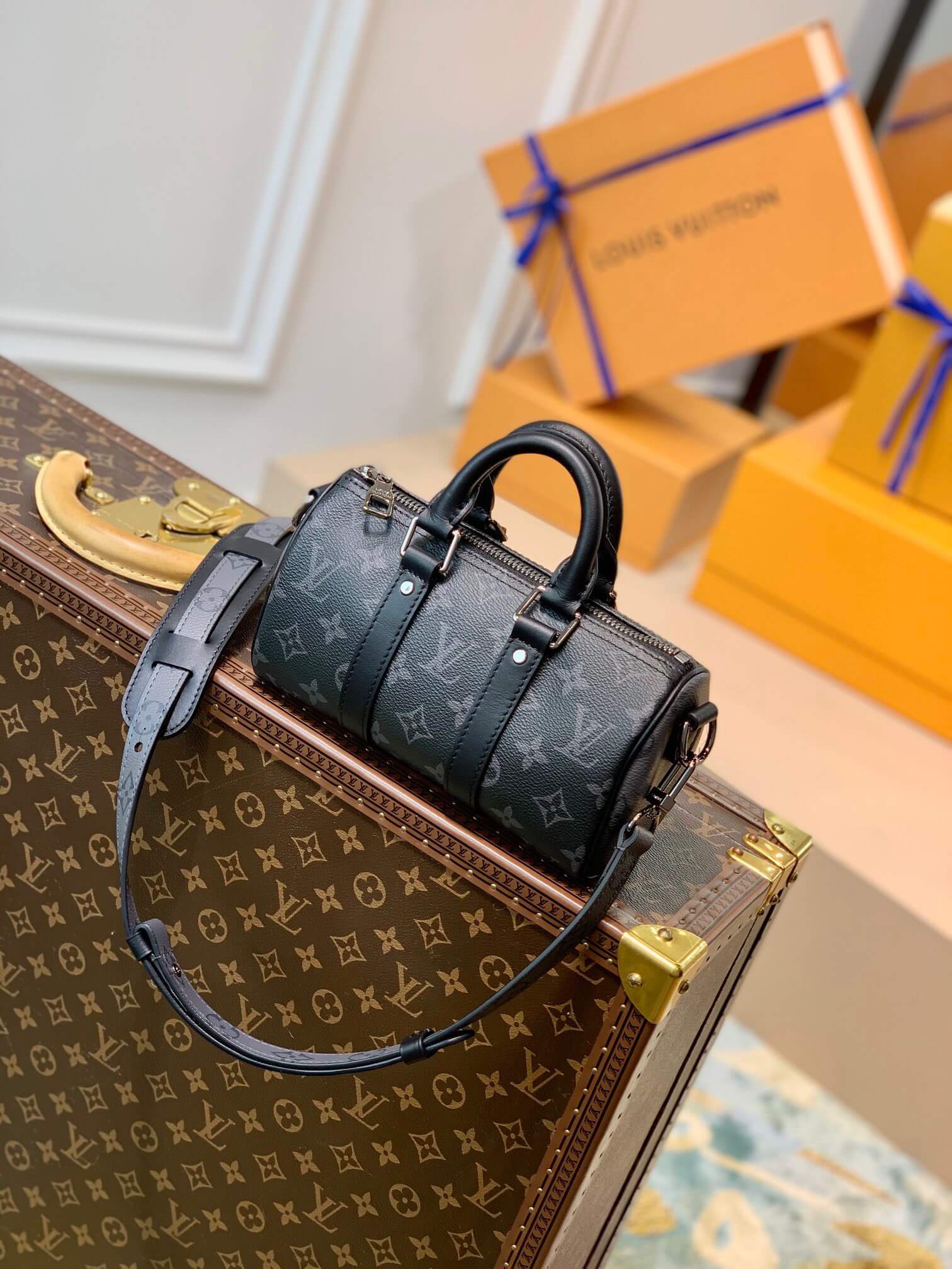 LOUIV City Keepall