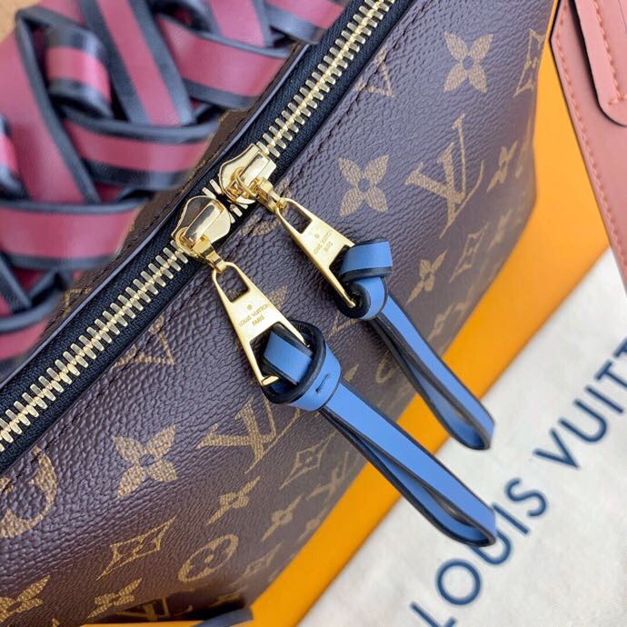 LOUIV M55090 Beaubourg