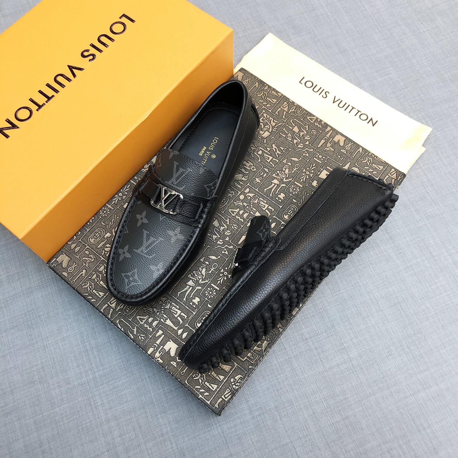 LOUIV Loafers
