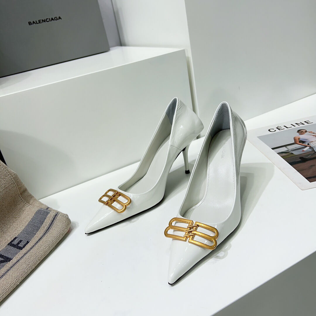 BALEN Pumps