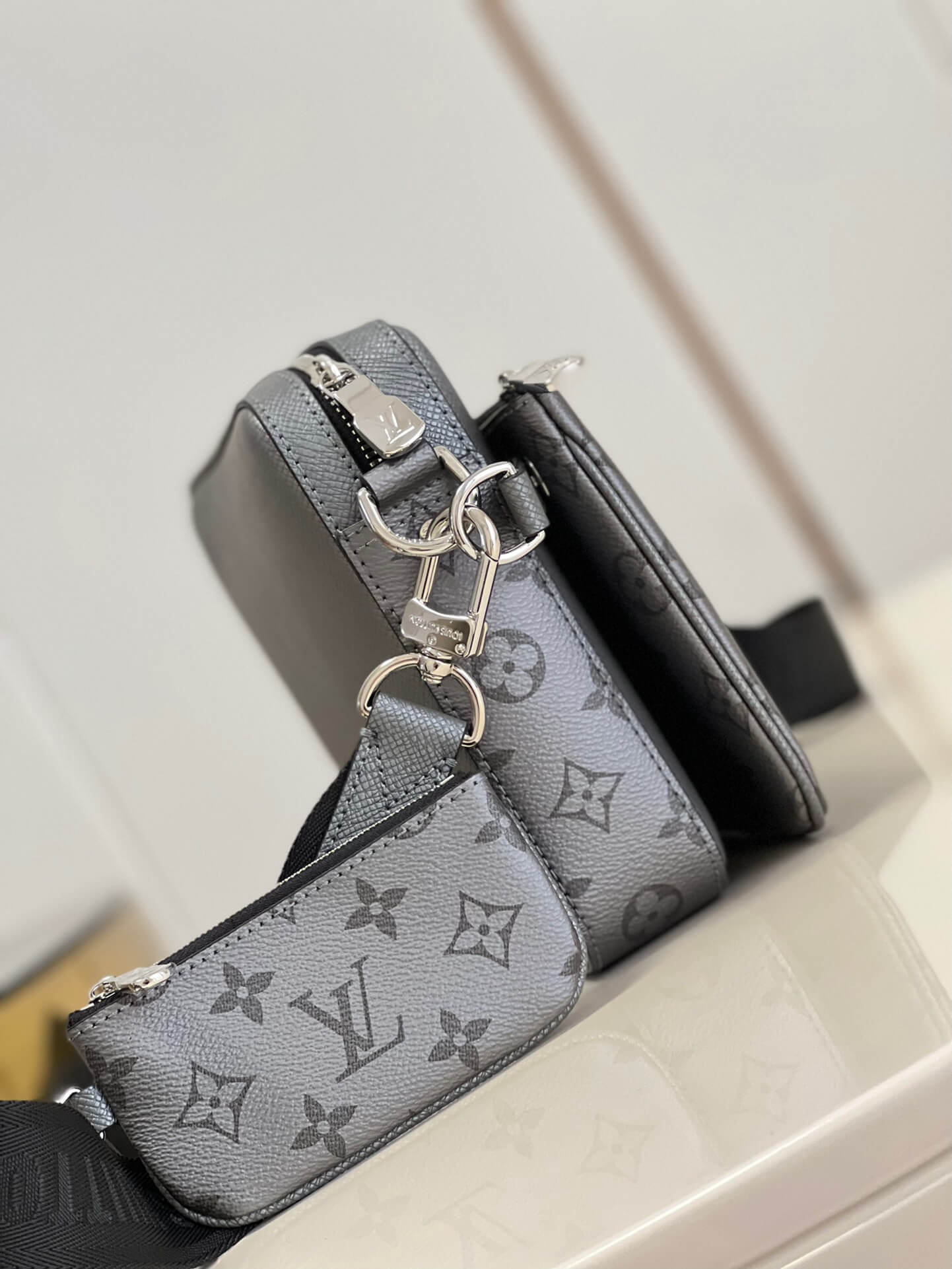 LOUIV Eclipse Messenger Bag