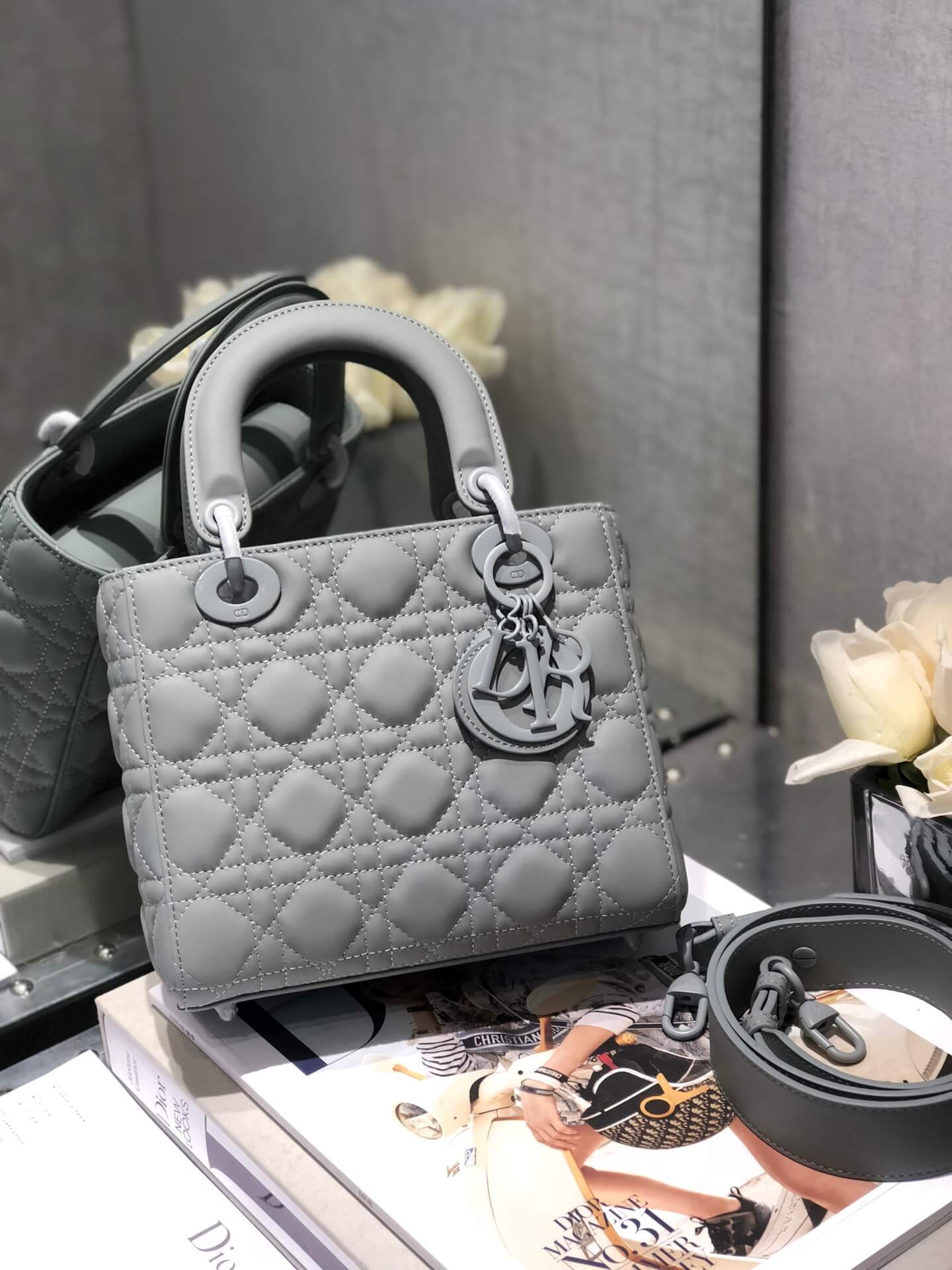 CD Lady Matte Small
