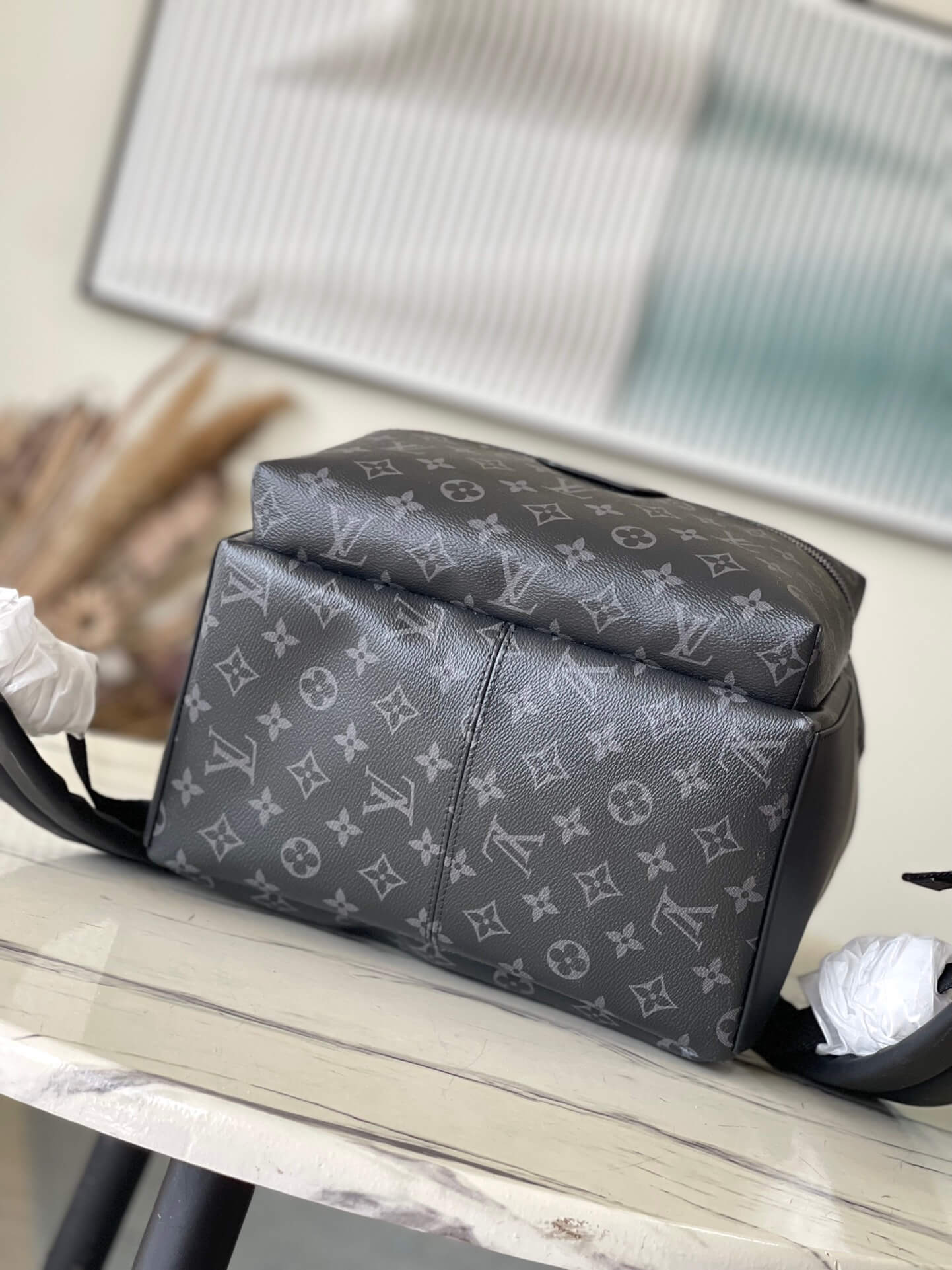 LOUIV Discovery Eclipse Backpack