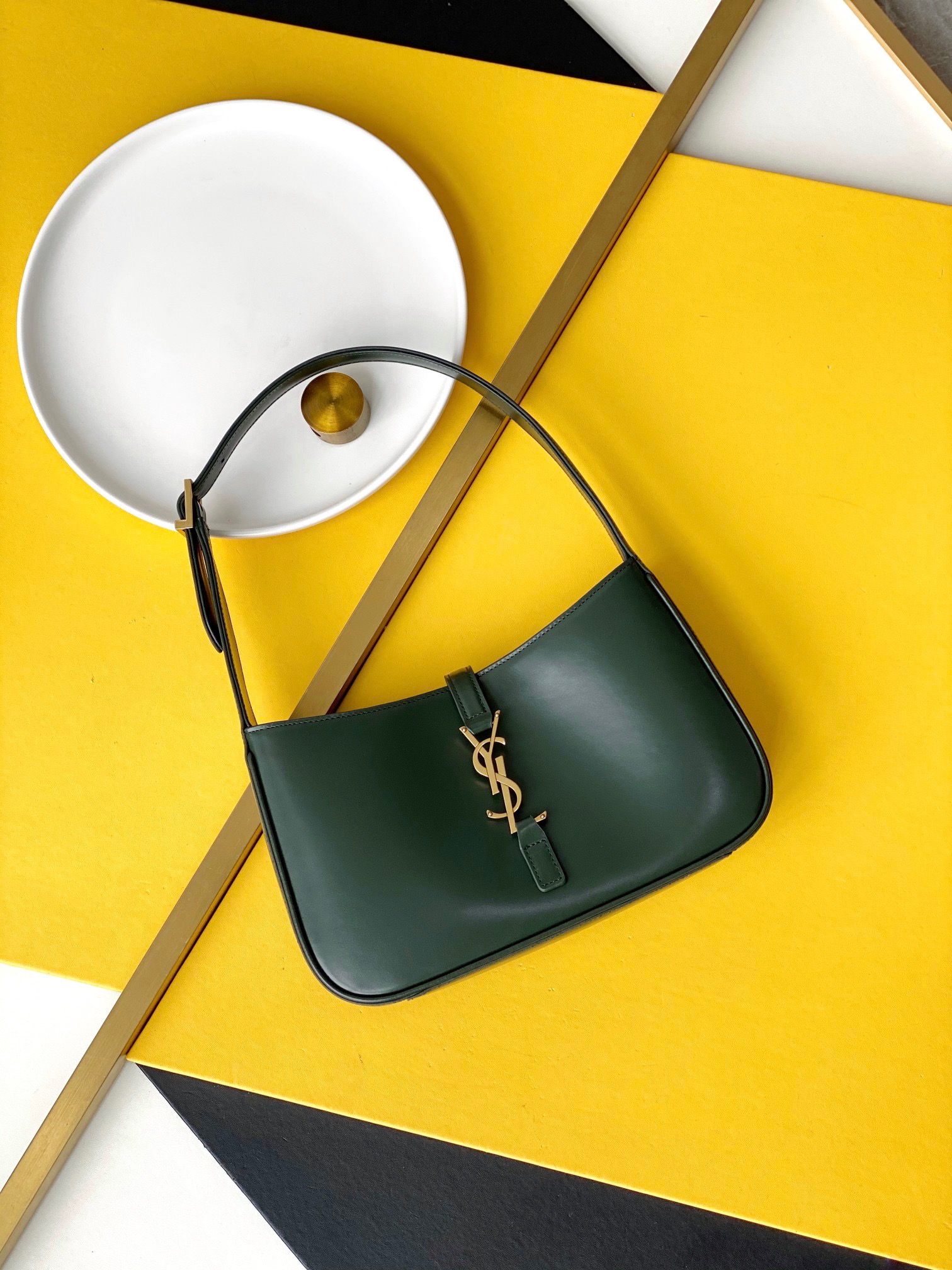 YSL Le5A7