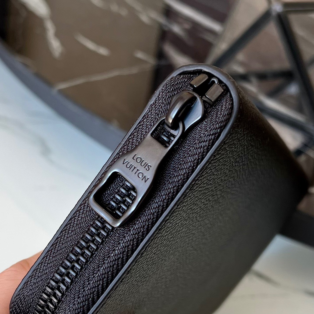 LOUIV Wallet M69979