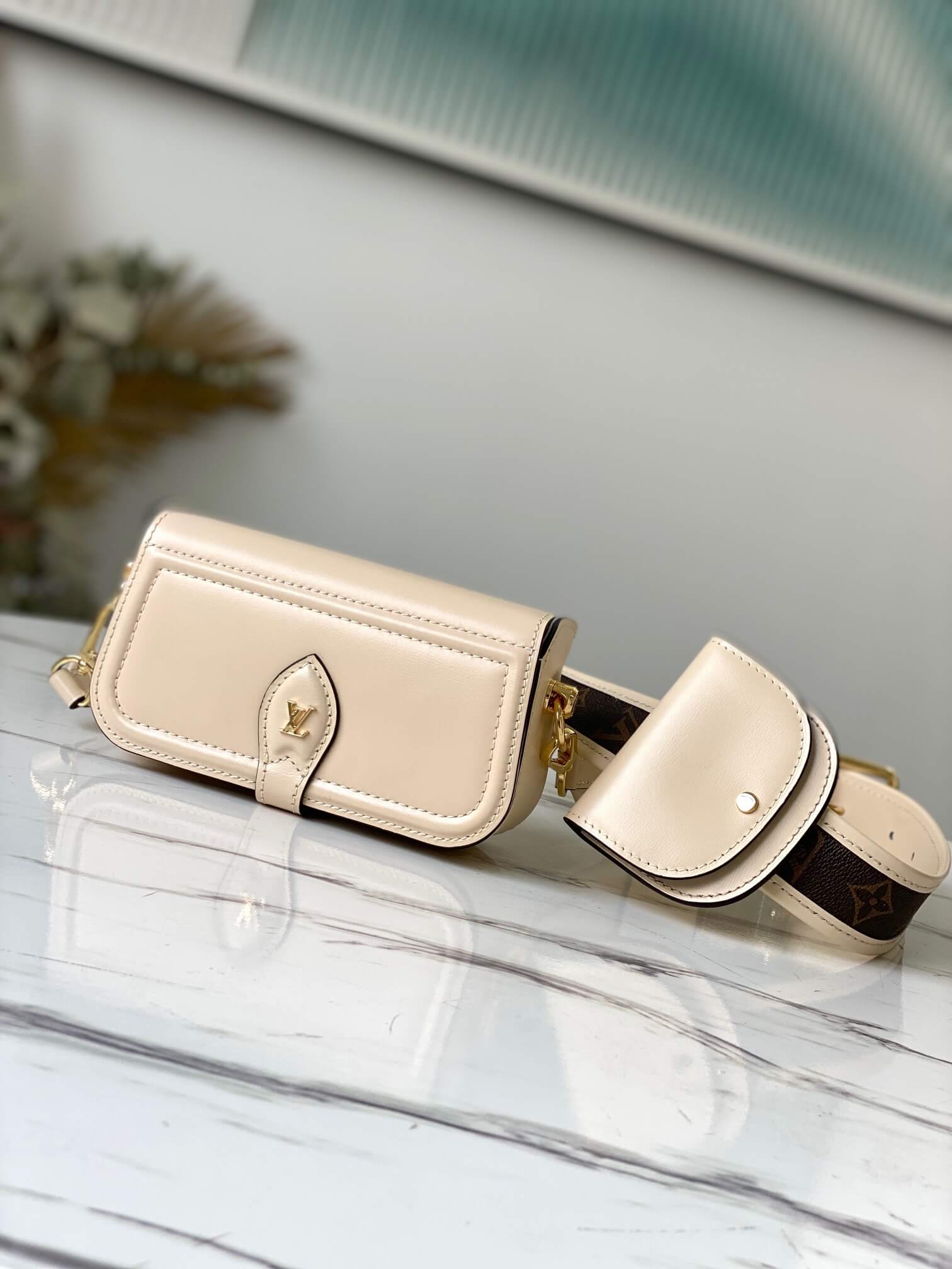 LOUIV Officer Bag