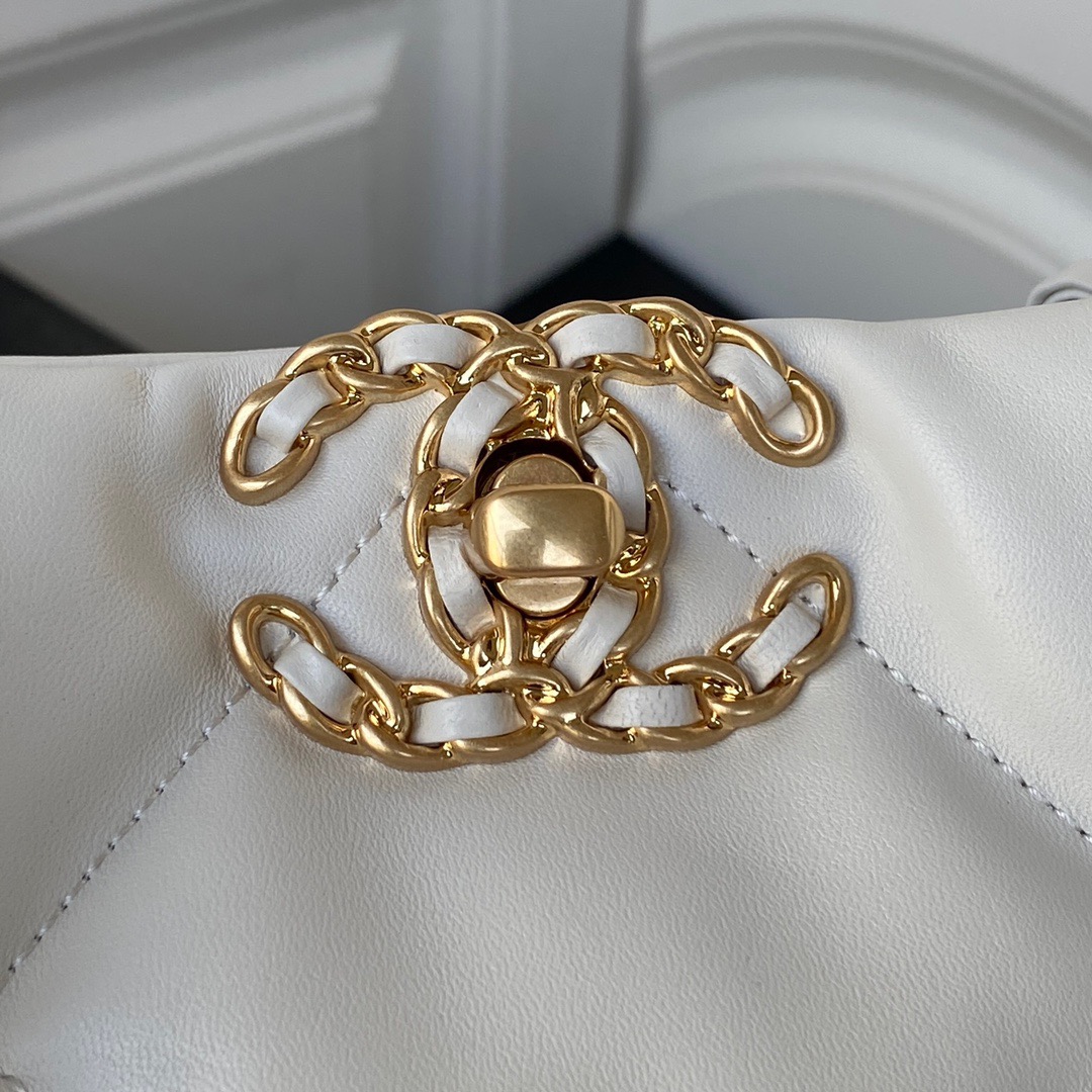 CC 19 Tote