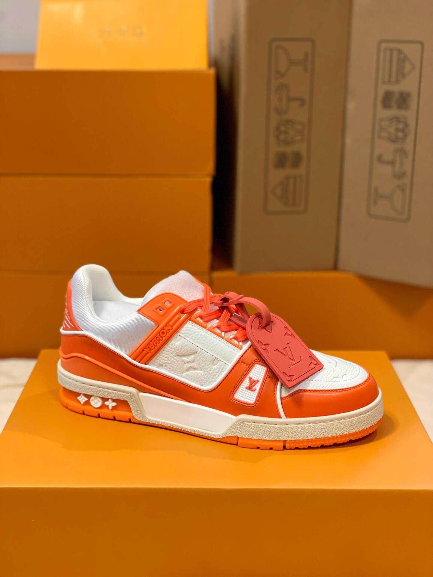 LOUIV Sneakers