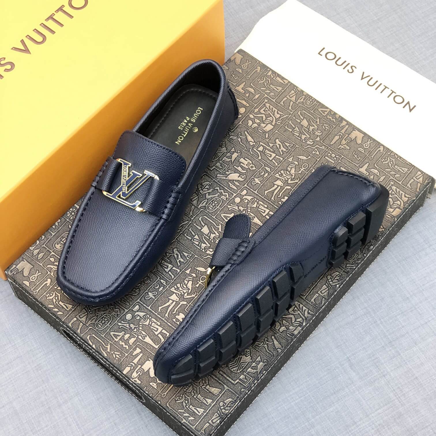 LOUIV Loafers