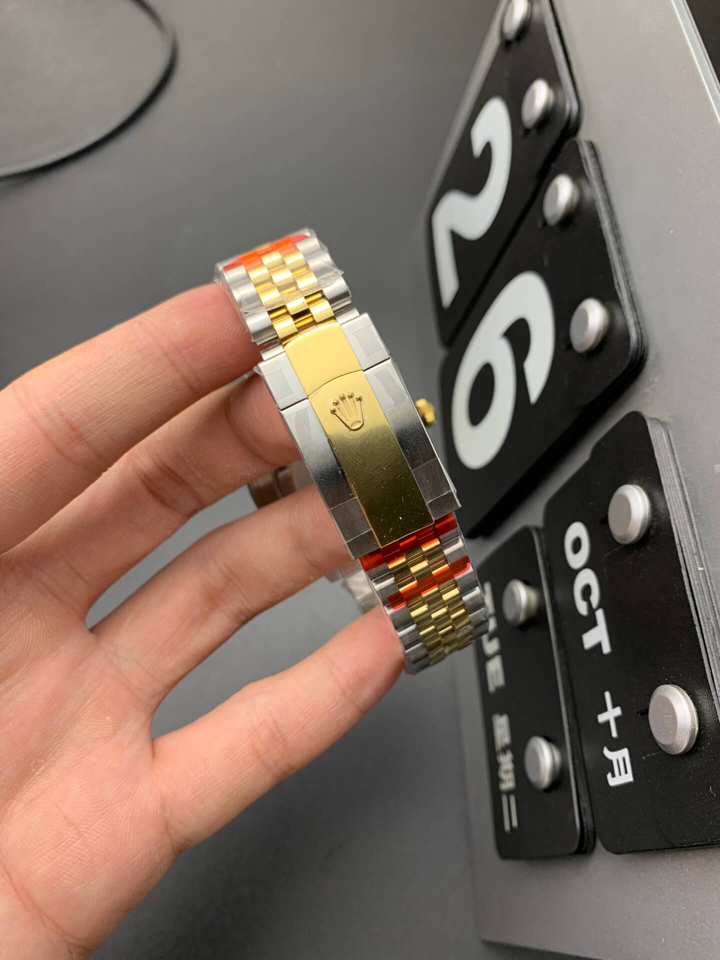 Men Women Watch