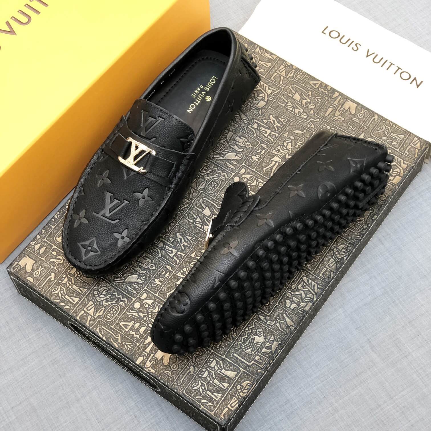 LOUIV Loafers