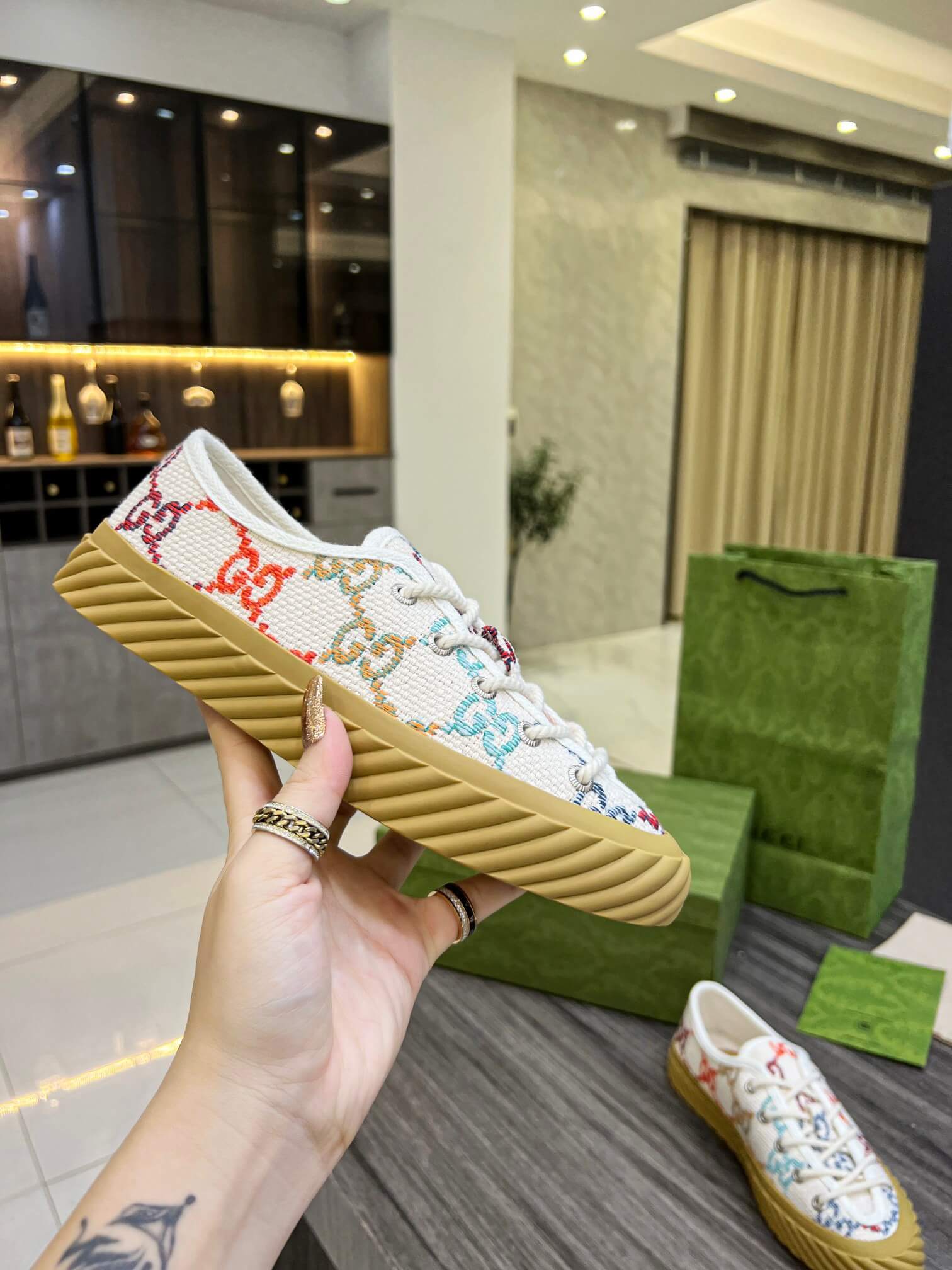 GG Sneakers