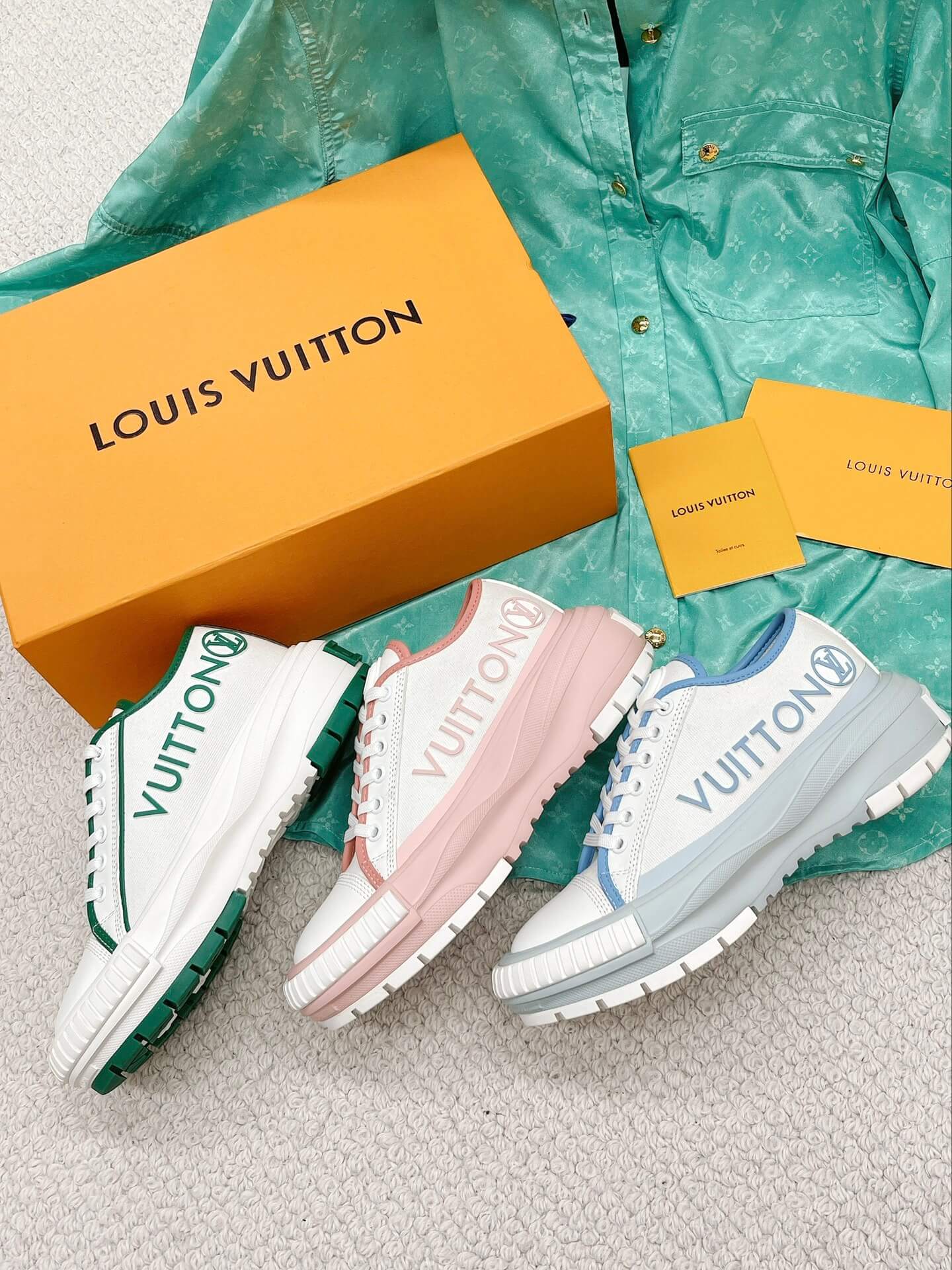 LOUIV Sneakers