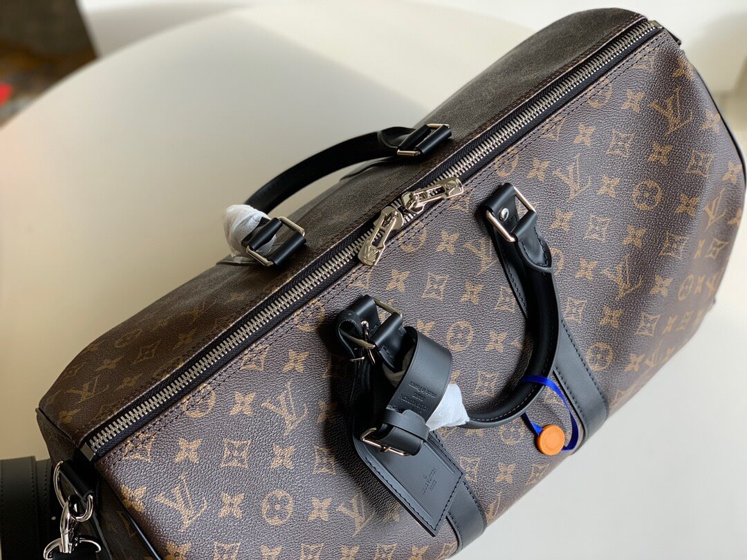 LOUIV Keepall