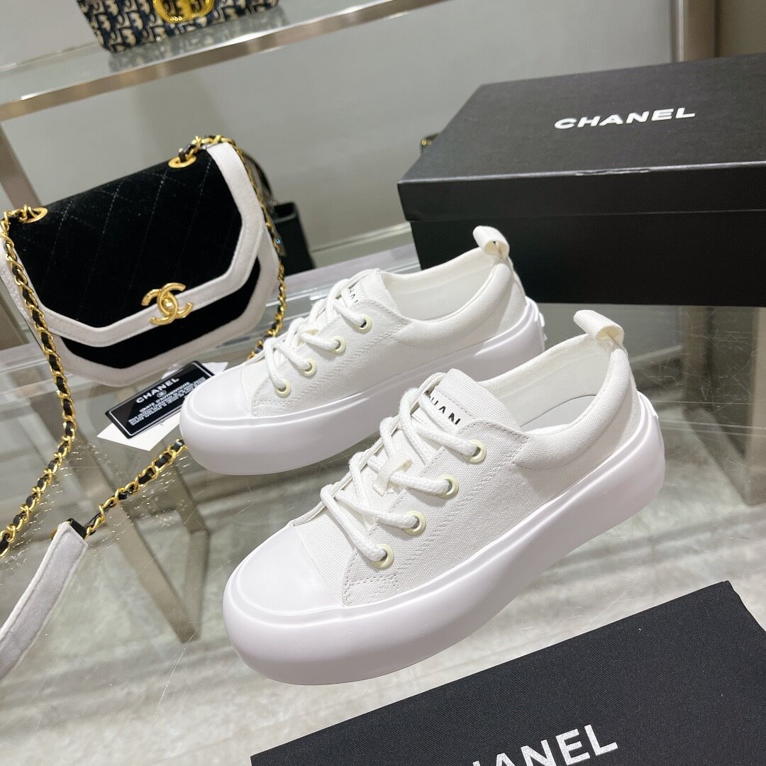 CC Sneakers