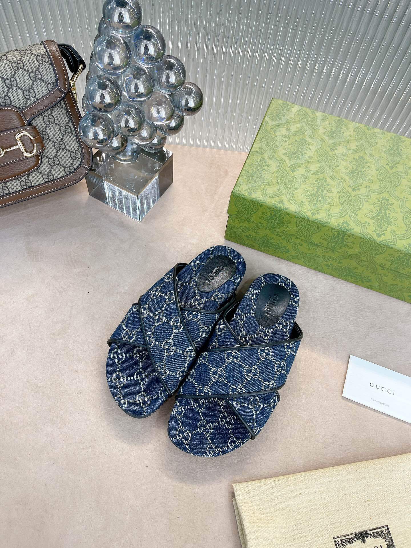 GG Slides