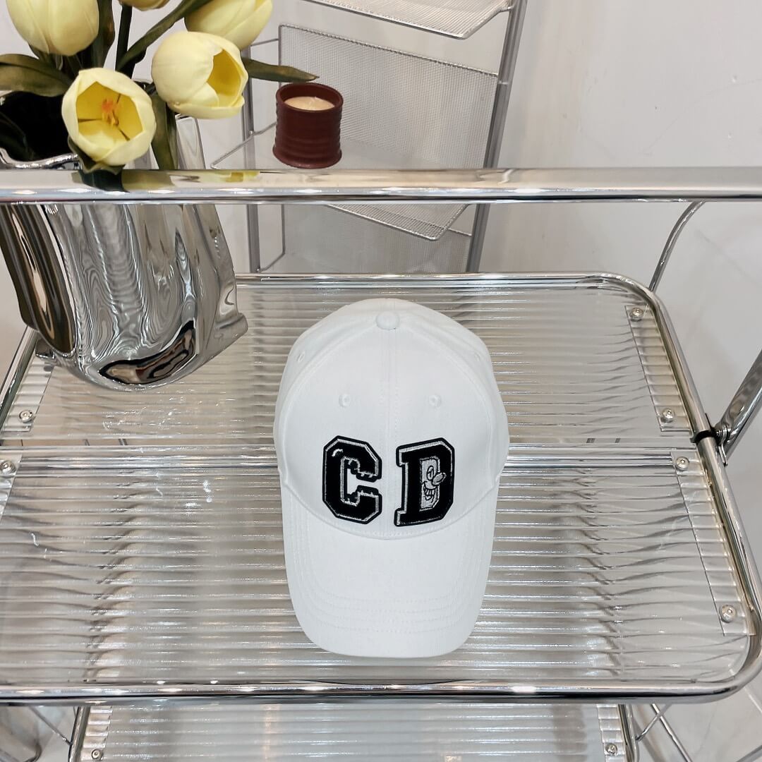 Caps