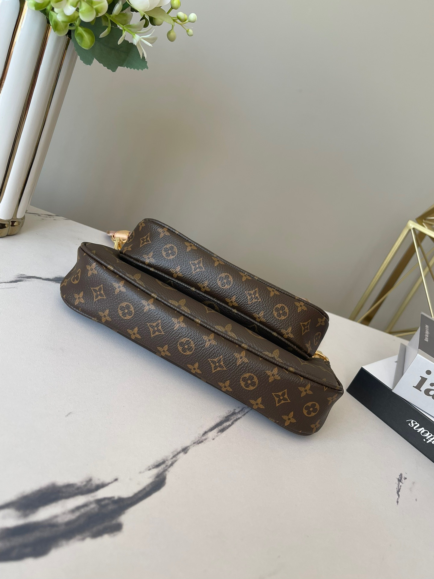 LOUIV M44813 Multi Pochette
