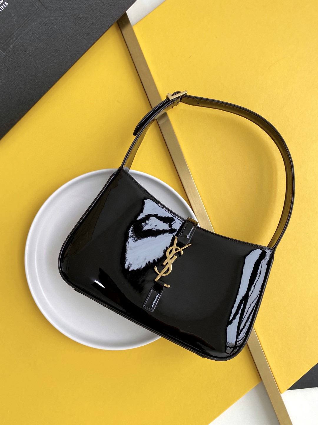 YSL Le5A7