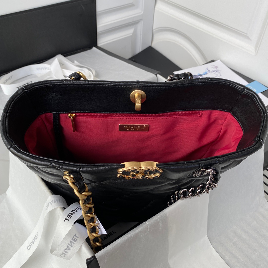 CC 19 Tote
