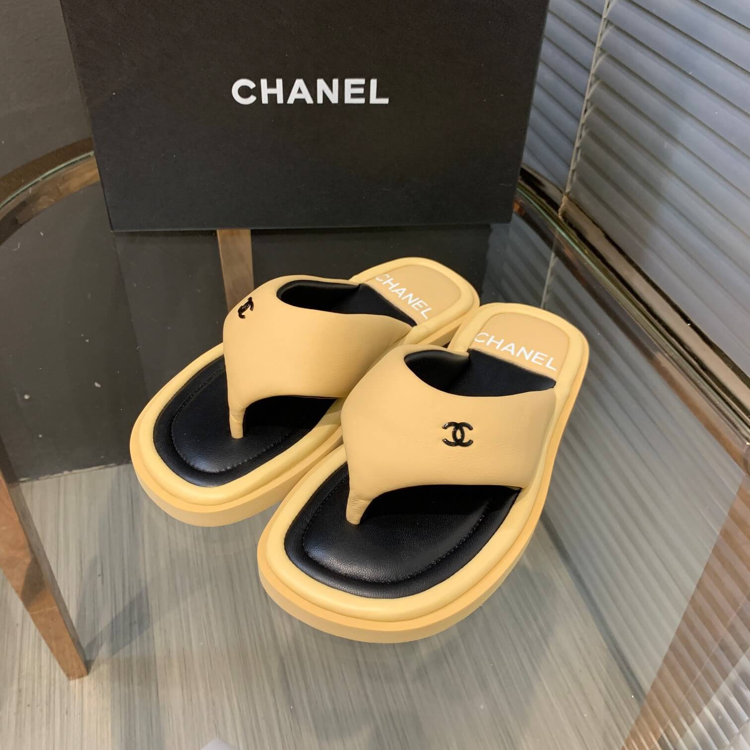 CC Thongs