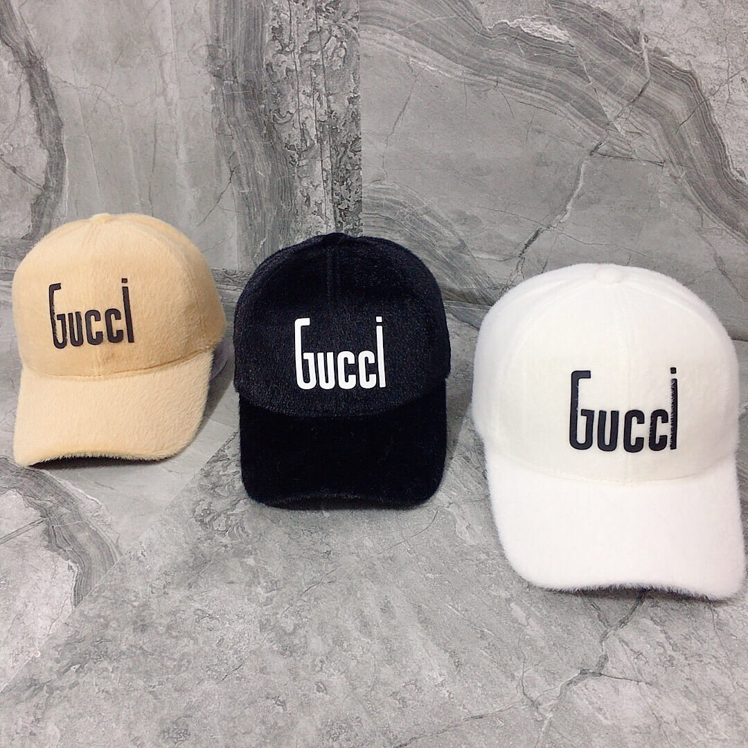 Caps