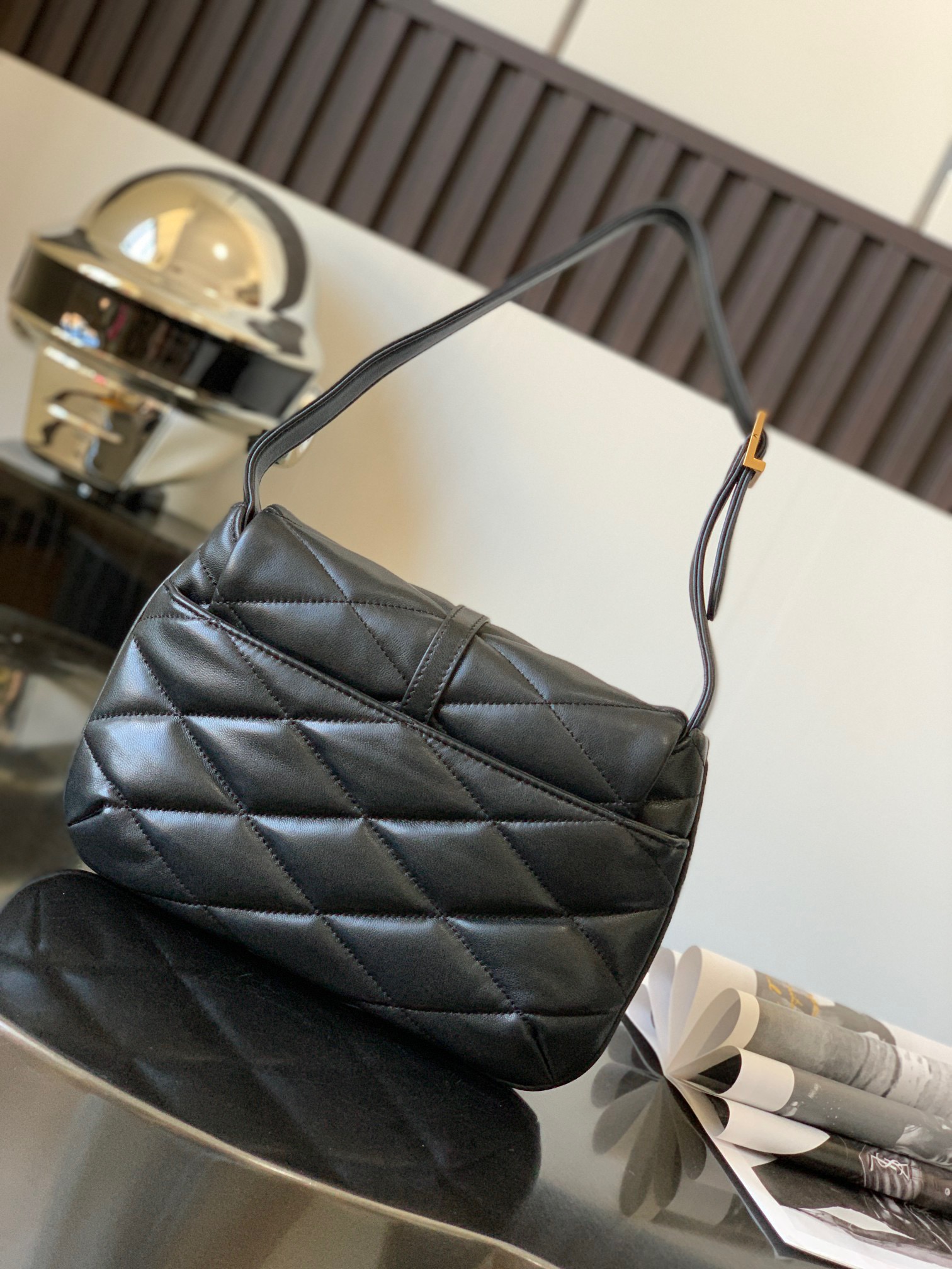 YSL Le57