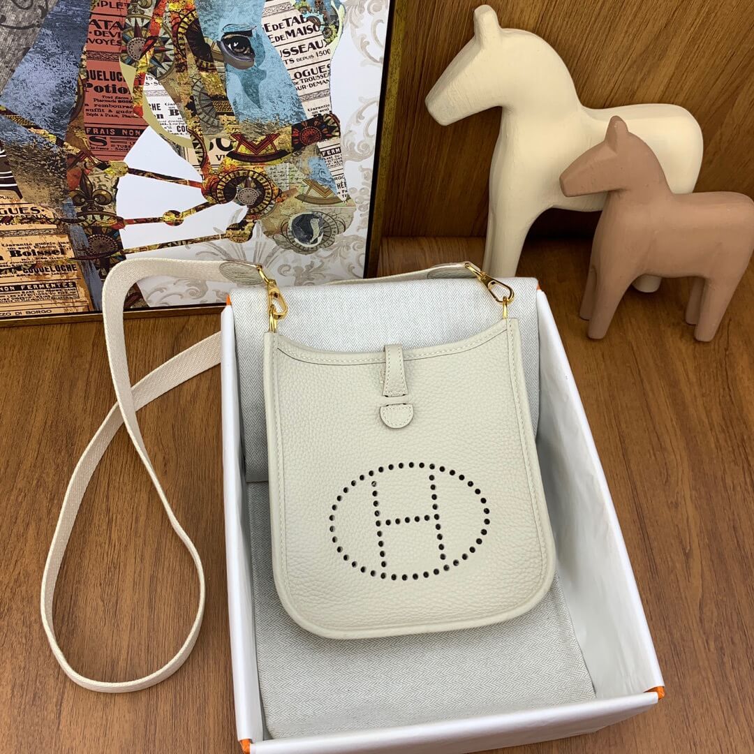 HM Evelyn Mini
