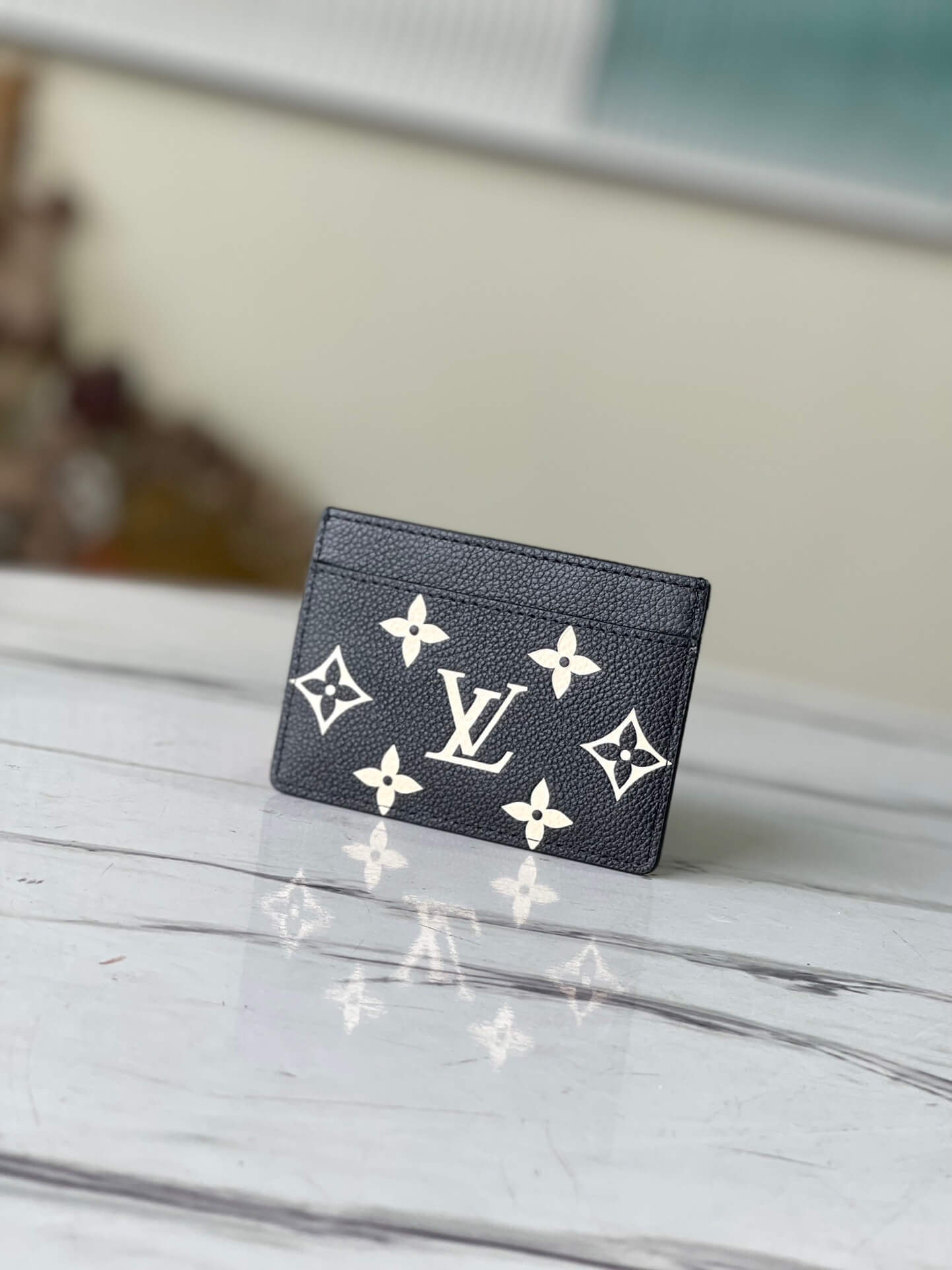 LOUIV Card Holder