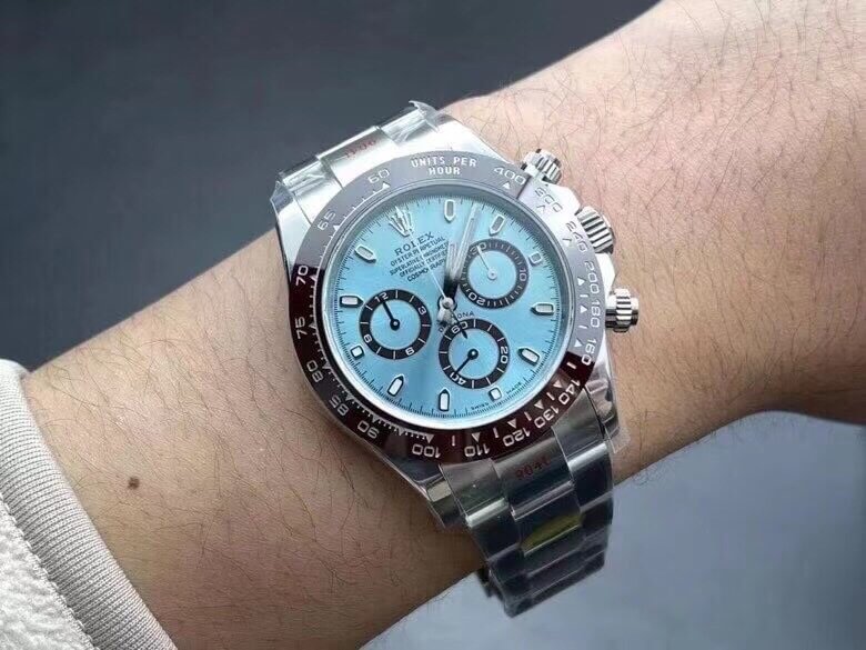 Role* Watch