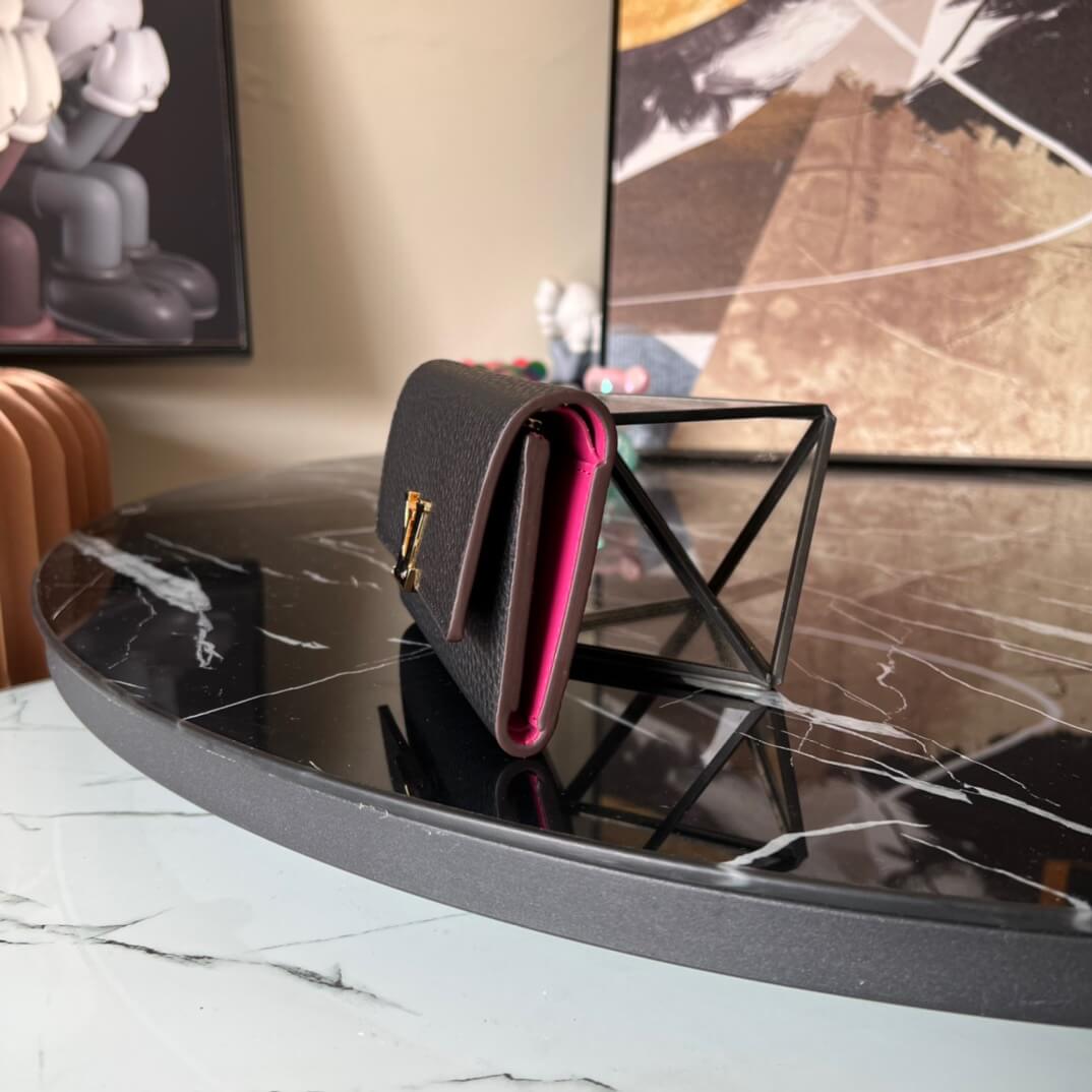 LOUIV Capucines Foldable Wallet