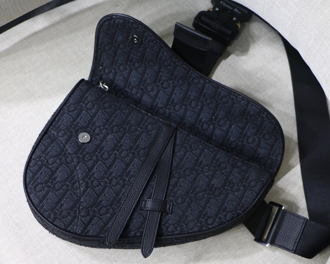 CD Saddle Homme