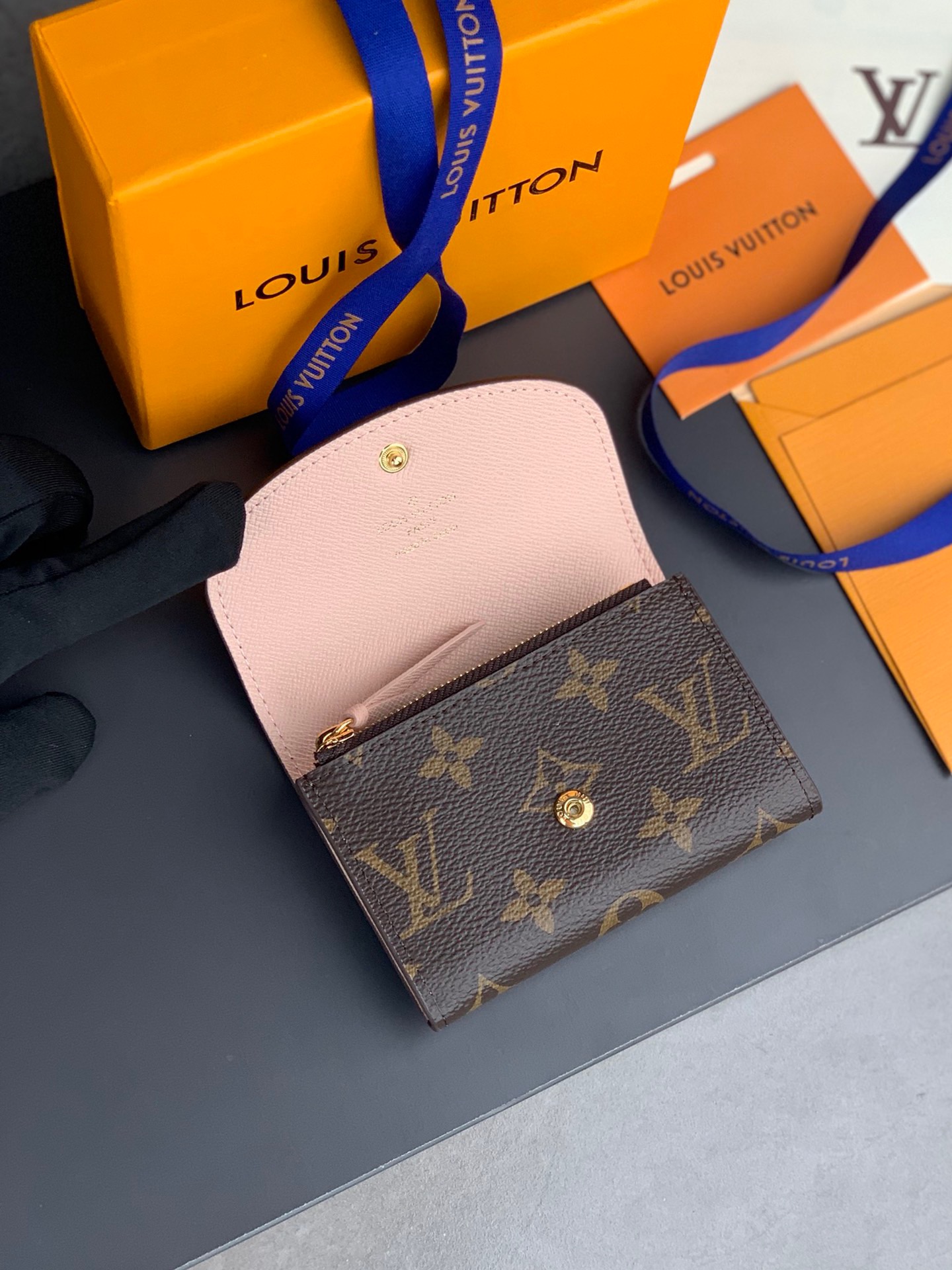 LOUIV Wallet Roselie M41939