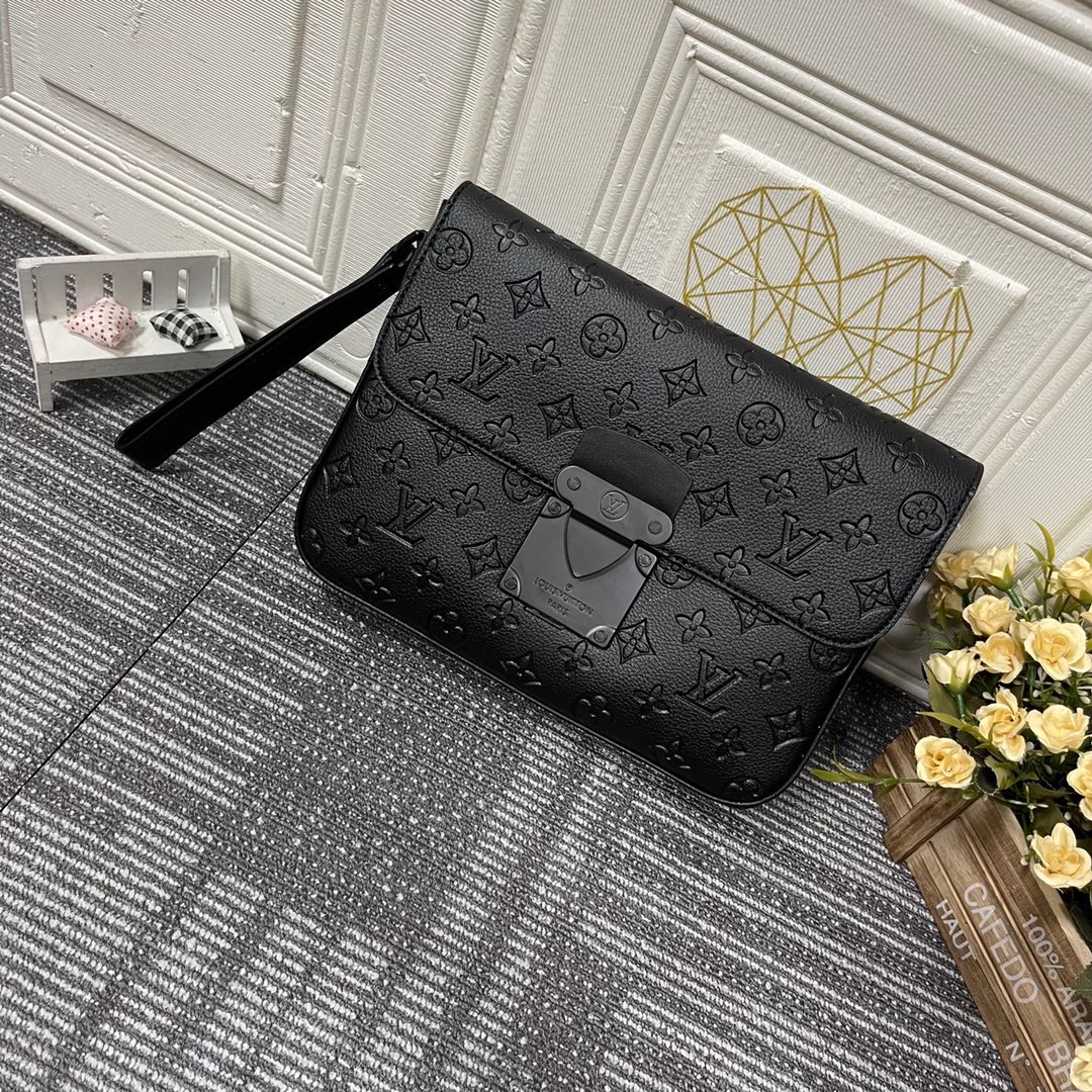 LOUIV Macassar Clutch