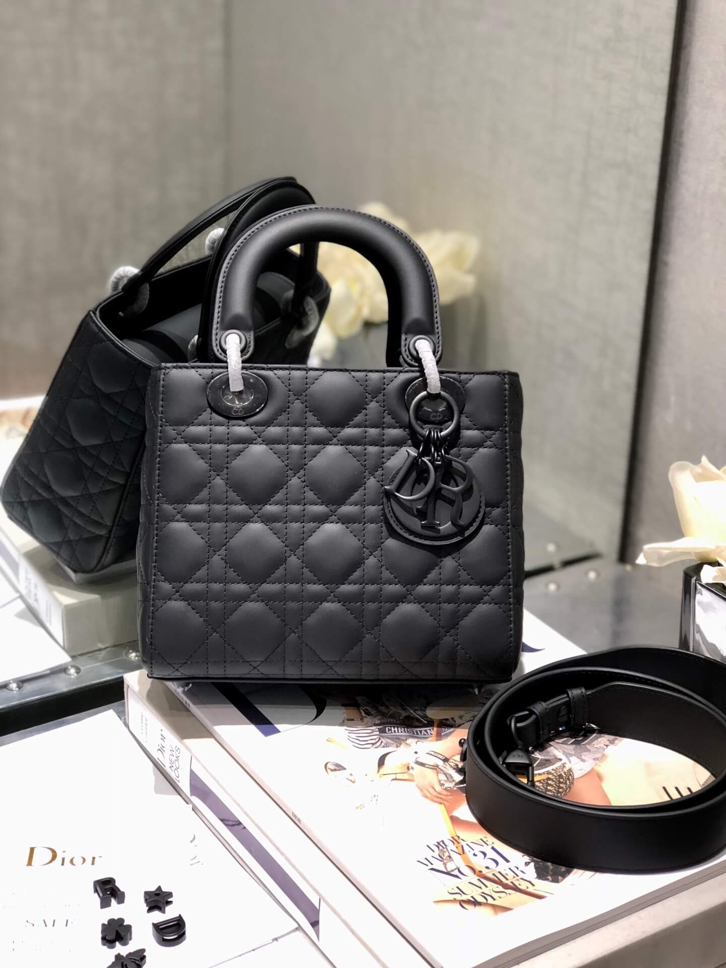 CD Lady Matte Small
