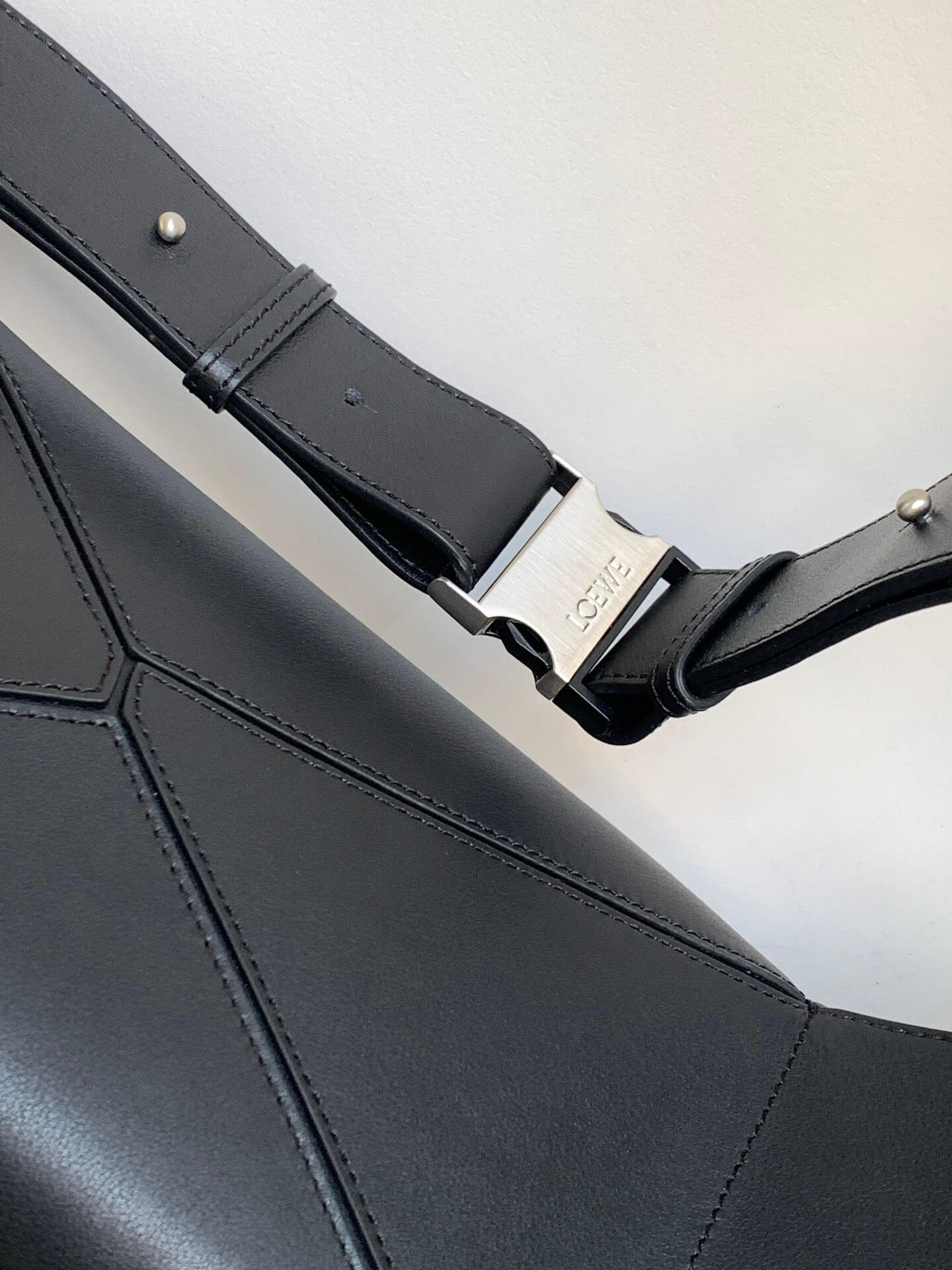 LOEW Puzzle Belt Bag
