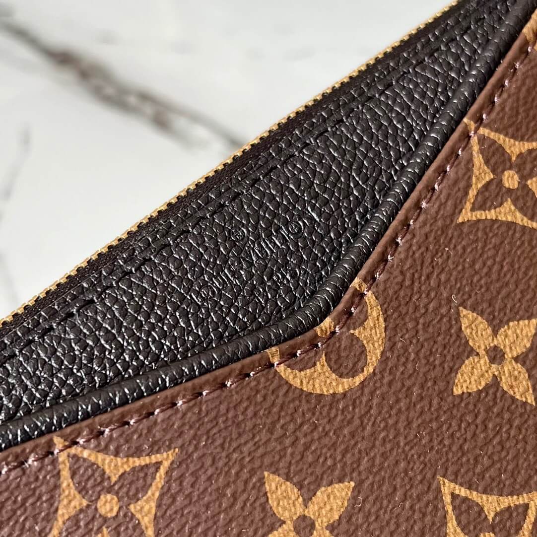 LOUIV Pallas Clutch