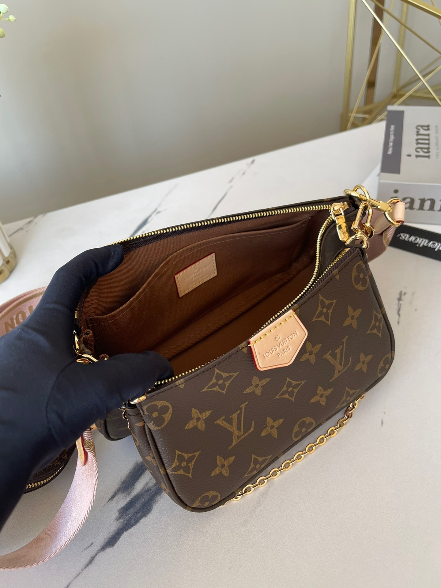 LOUIV M44813 Multi Pochette