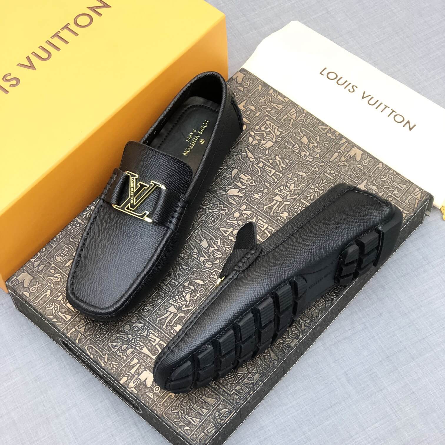 LOUIV Loafers