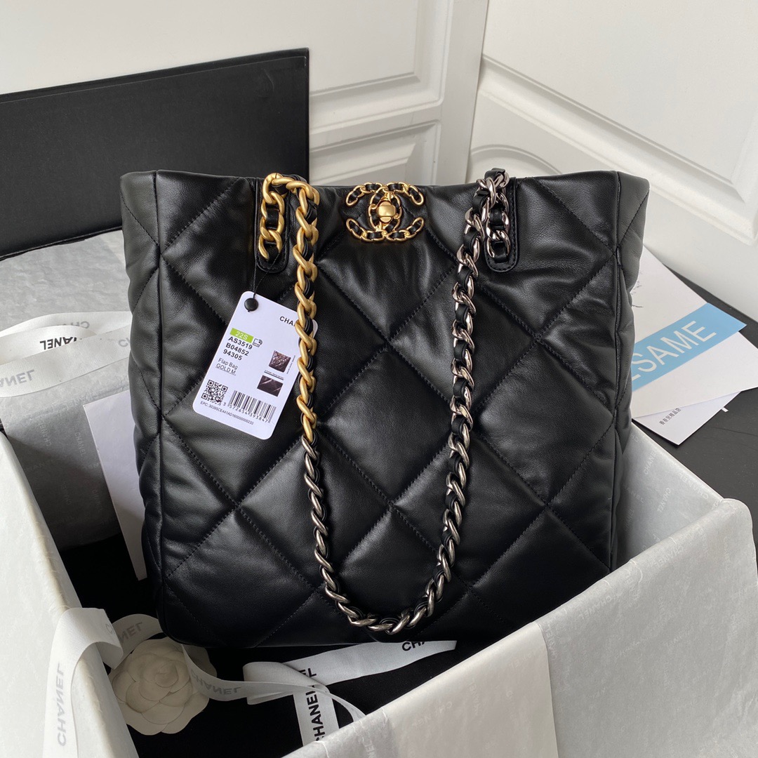 CC 19 Tote