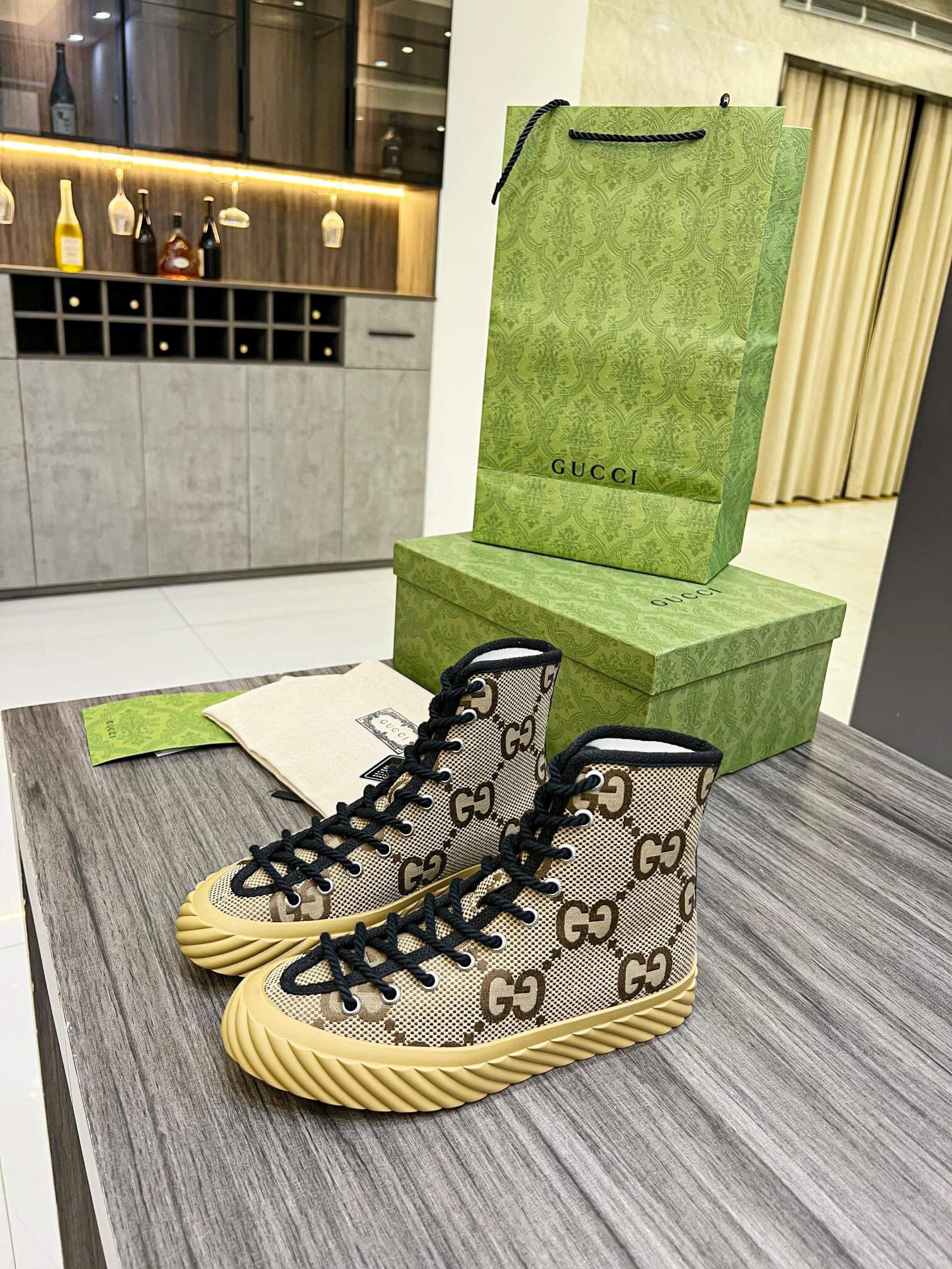 GG Sneakers